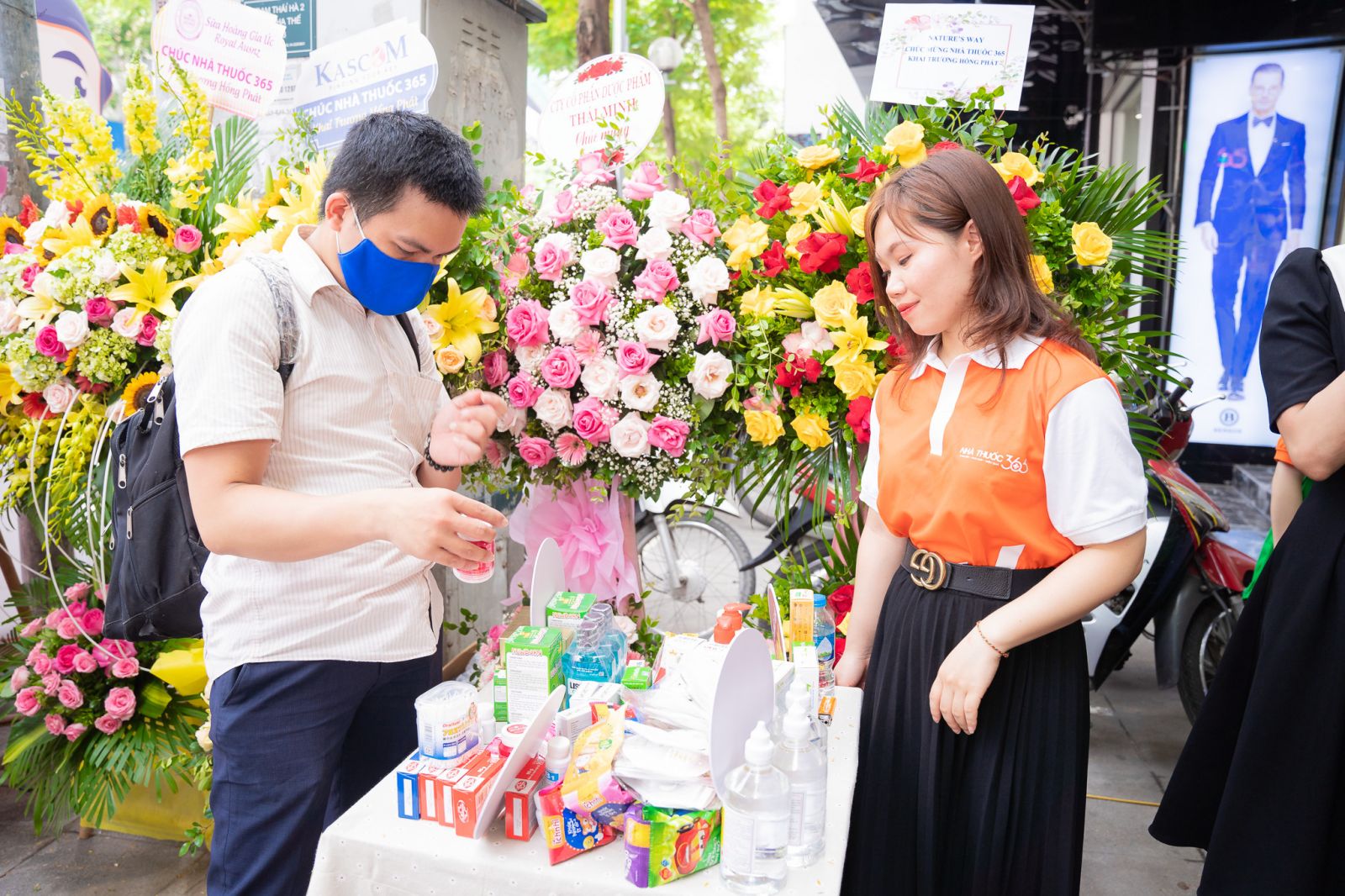 Chương trình khai trương Nhà thuốc 365